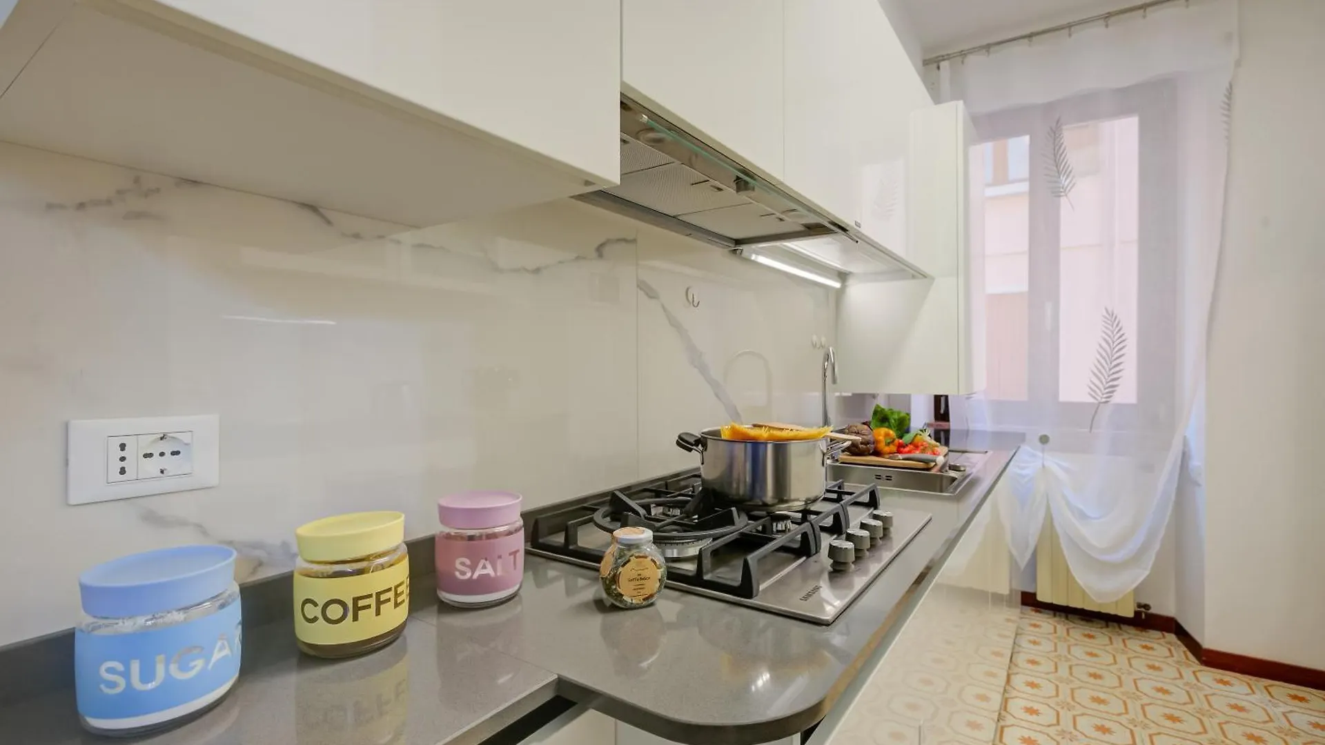 Camelia - Historical Center Near Lake - Happy Rentals Toscolano-Maderno