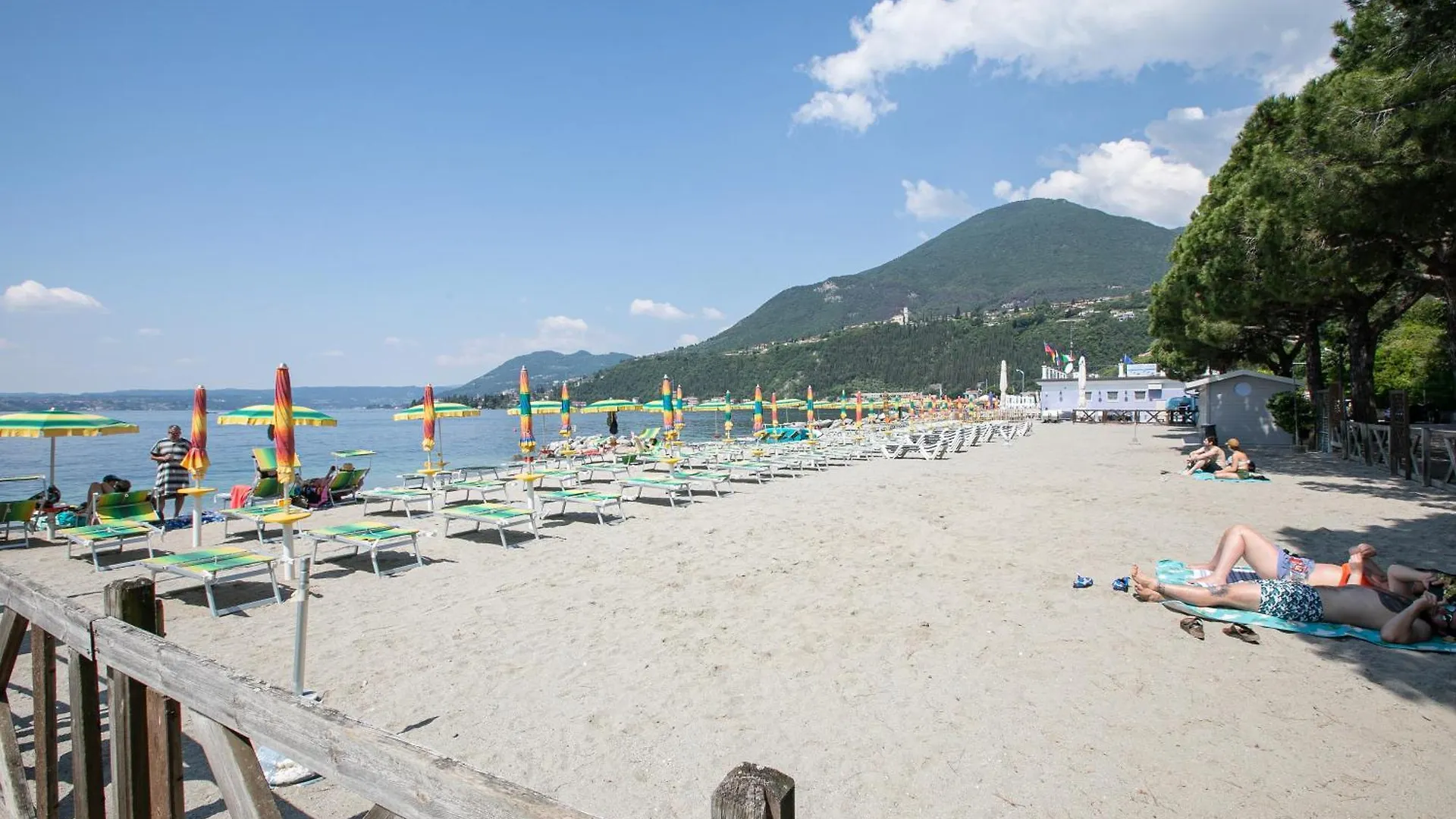 Camelia - Historical Center Near Lake - Happy Rentals Toscolano-Maderno