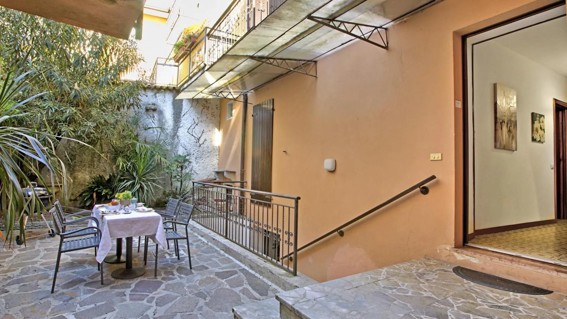 Camelia - Historical Center Near Lake - Happy Rentals Toscolano-Maderno